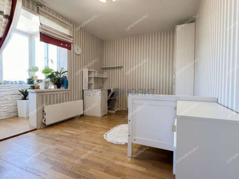 трёхкомнатная квартира на улице Карла Маркса дом 54