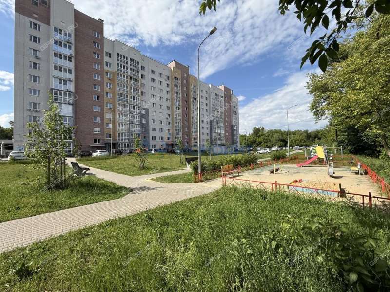 двухкомнатная квартира на улице 8 Марта дом 26