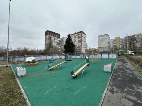 1-komnatnaya-ul-zhurova-d-15 фото