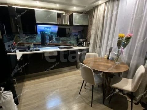 2-komnatnaya-nab-volzhskaya-d-24 фото