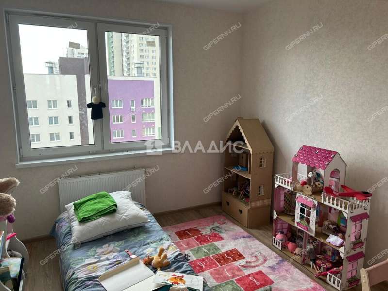 трёхкомнатная квартира на проспекте Героев Донбасса дом 16