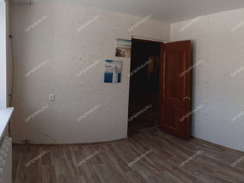 трёхкомнатная квартира на Школьная ул. дом 26 село Чернуха