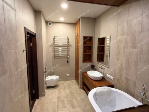 4-komnatnaya-ul-artelnaya-d-13-k1 фото