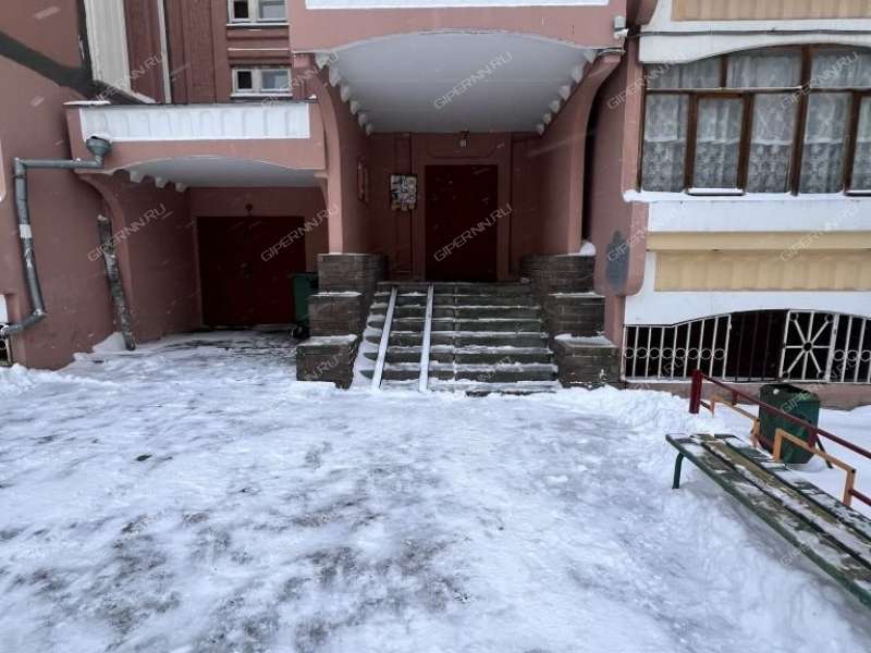 двухкомнатная квартира на проспекте Кирова дом 20/2