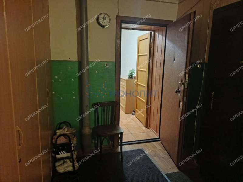 трёхкомнатная квартира на улице Александра Хохлова дом 21