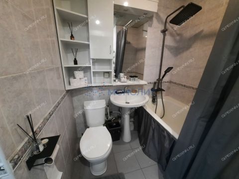 3-komnatnaya-mkr-shherbinki-1-y-d-10b фото