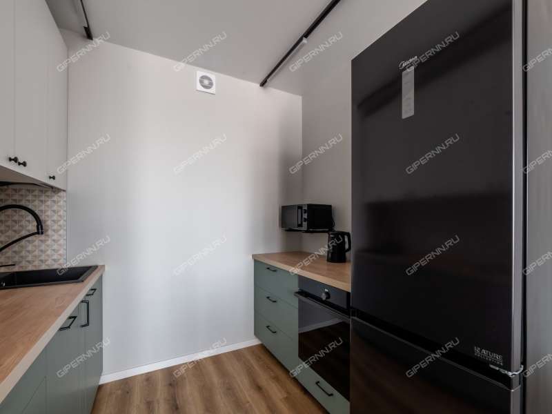 двухкомнатная квартира на улице Александра Хохлова дом 7