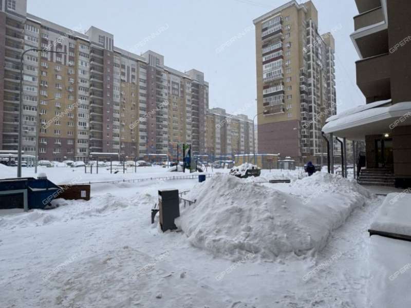 однокомнатная квартира на улице Июльских Дней дом 11