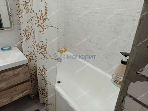 1-komnatnaya-ul-8-marta-d-28 фото