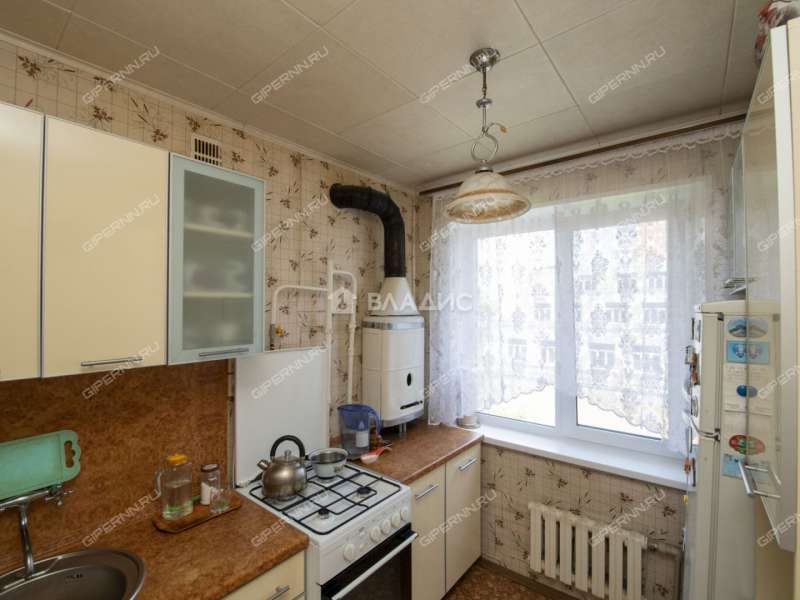 трёхкомнатная квартира на улице Островского дом 1