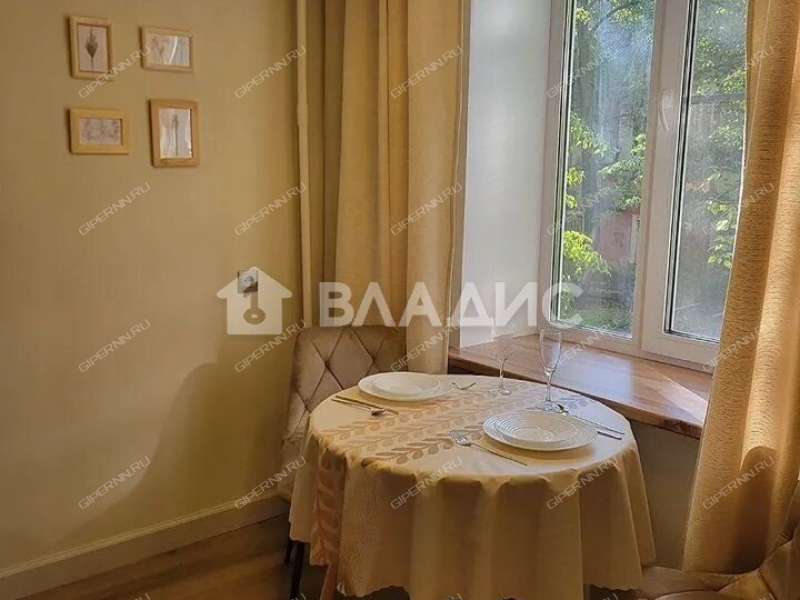 однокомнатная квартира на улице Луначарского дом 2/18