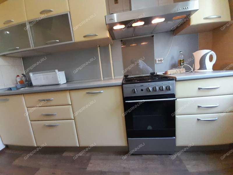 двухкомнатная квартира на улице Верхнепечёрская дом 12 к1