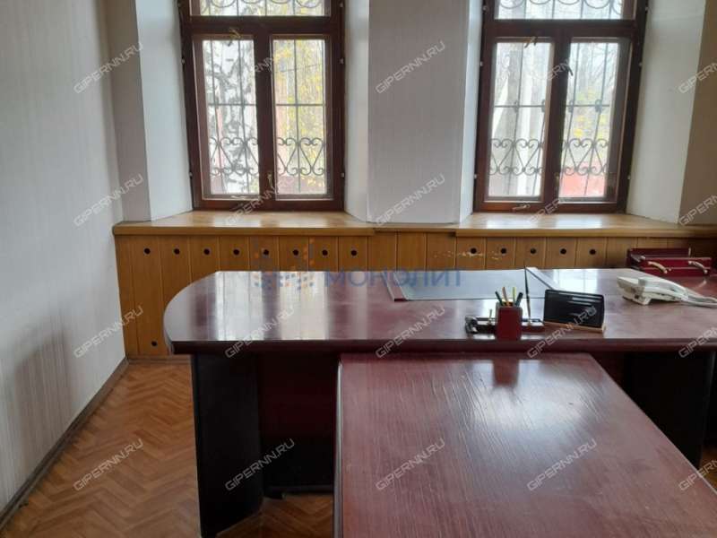 здание под офис, торговую площадь на улице Седова село Работки