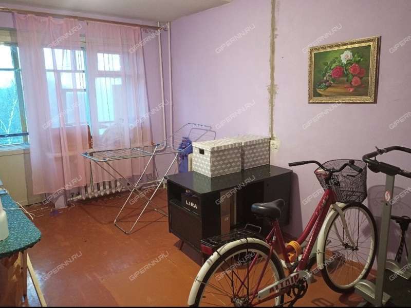 четырёхкомнатная квартира в 2-м микрорайоне дом 3 город Кстово