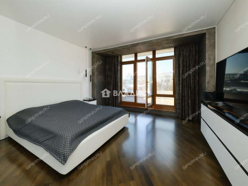 трёхкомнатная квартира на улице Минина дом 29