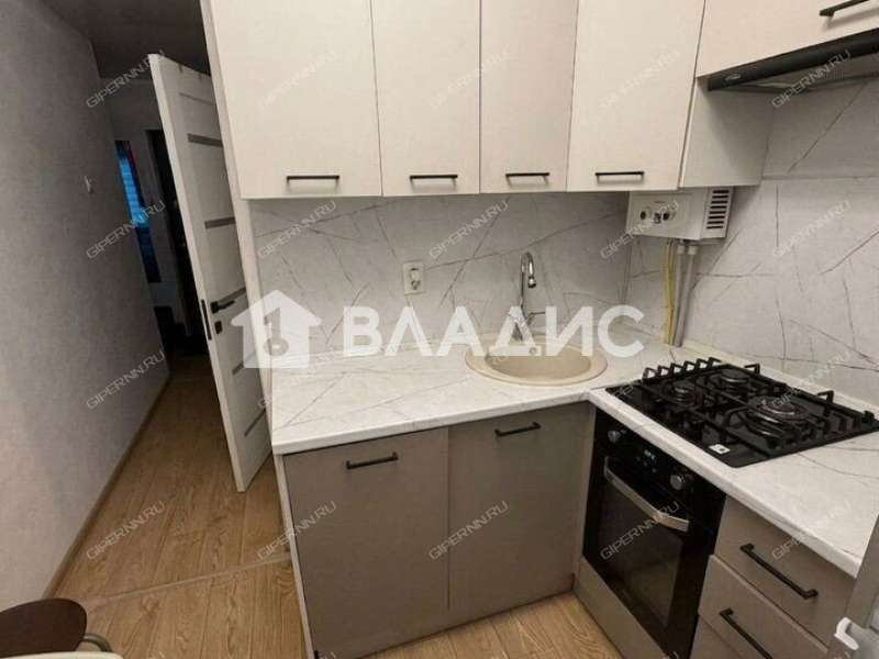 трёхкомнатная квартира на улице Мокроусова дом 32
