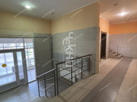 kvartira-studiya-ul-romantikov-d-14 фото