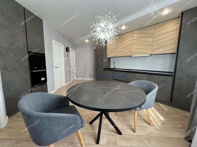 трёхкомнатная квартира на улице Семашко дом 28