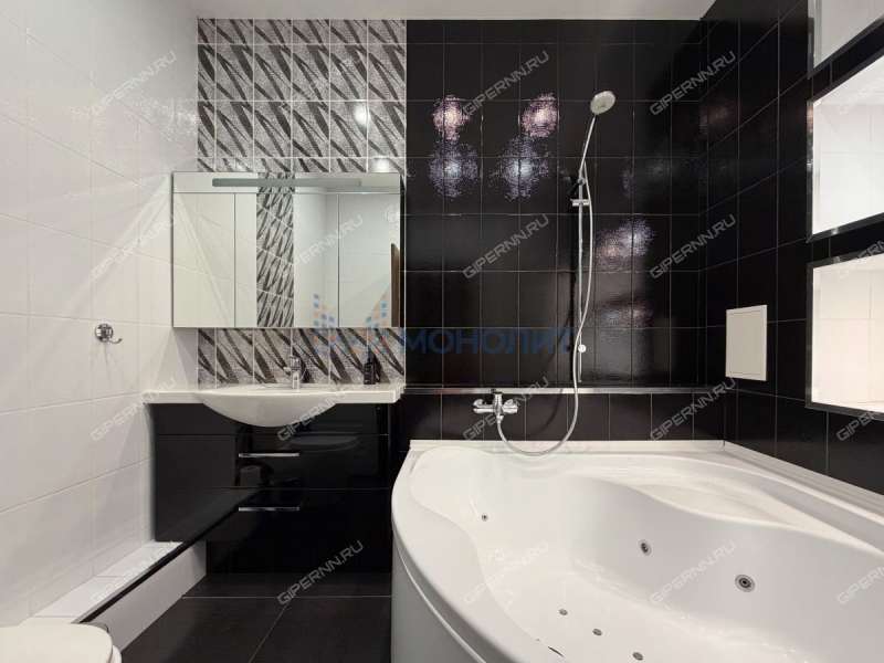 трёхкомнатная квартира на улице Максима Горького дом 77