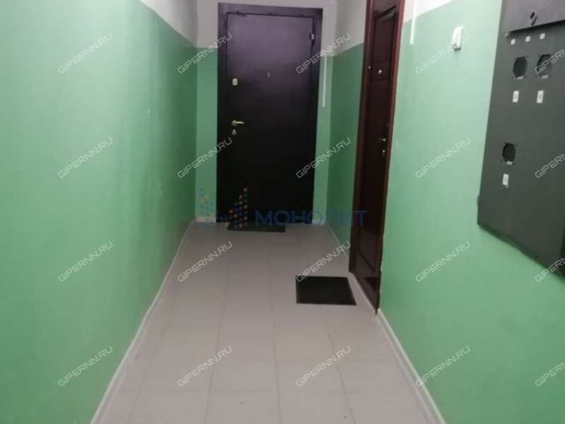 трёхкомнатная квартира в 2-м микрорайоне дом 41 город Бор