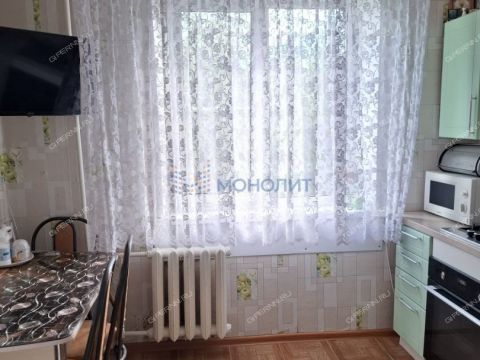 2-komnatnaya-ul-strokina-d-10 фото