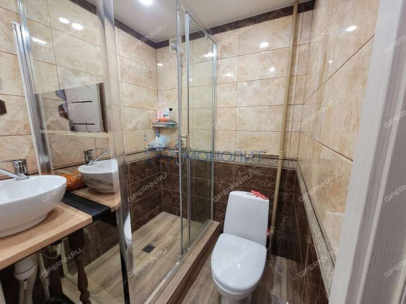 двухкомнатная квартира на улице Сутырина дом 18