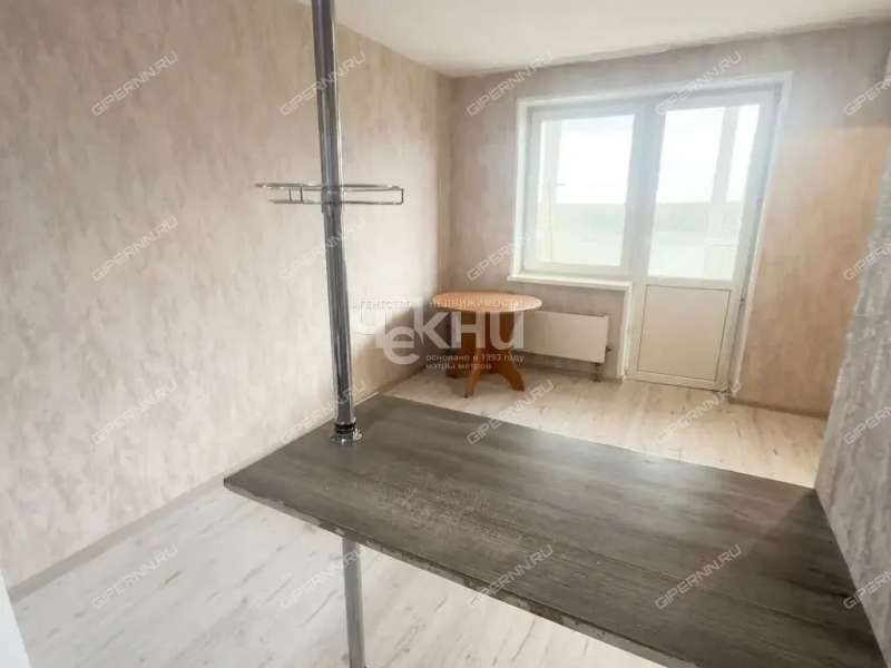 однокомнатная квартира на улице Движенцев дом 34