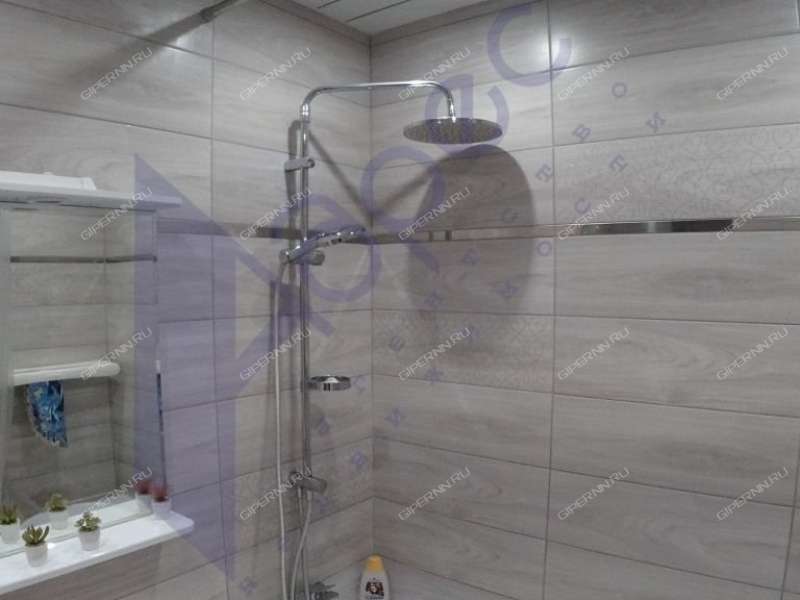 трёхкомнатная квартира на улице Родионова дом 165 к3