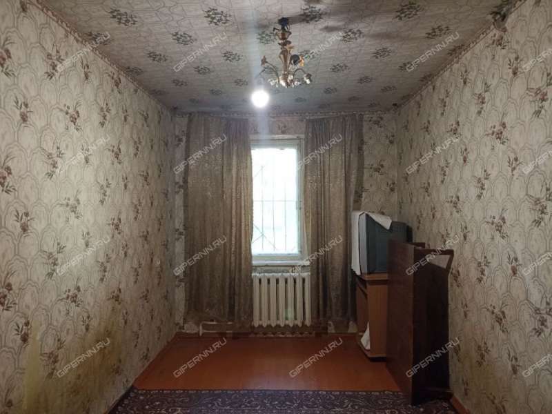 двухкомнатная квартира на улице Военных Комиссаров дом 3