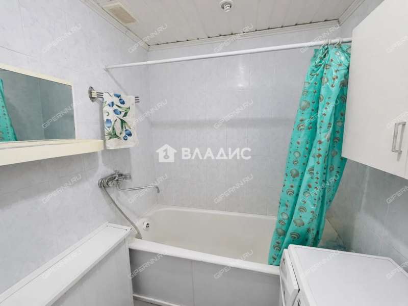 трёхкомнатная квартира на проспекте Циолковского дом 98А город Дзержинск