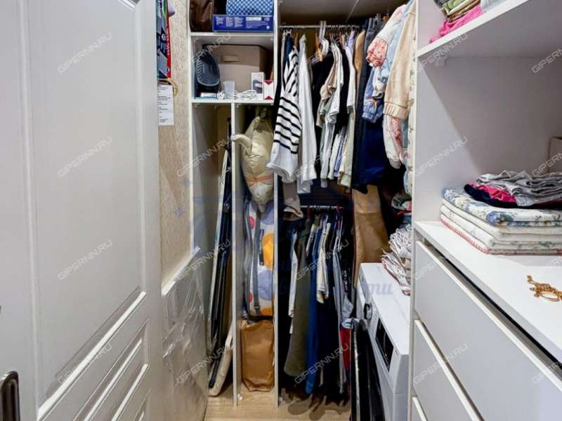 однокомнатная квартира на улице Июльских Дней дом 1, к2