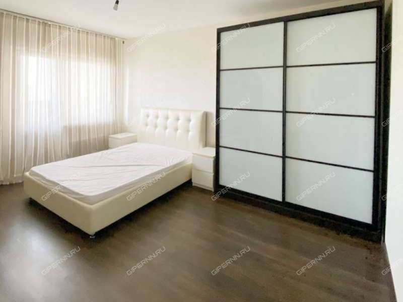 трёхкомнатная квартира на улице Богдановича дом 6