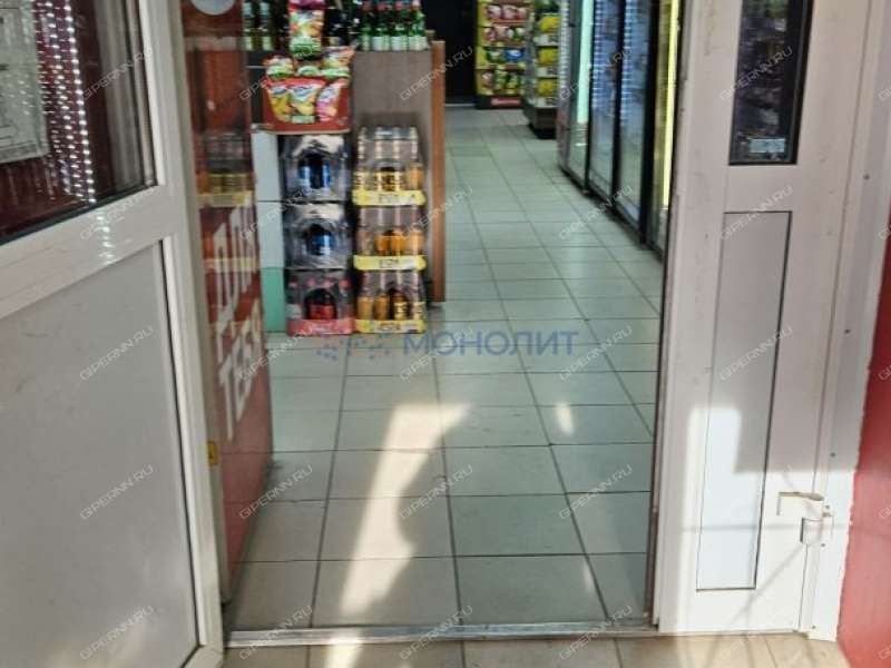 помещение под офис, торговую площадь на улице Сергея Акимова