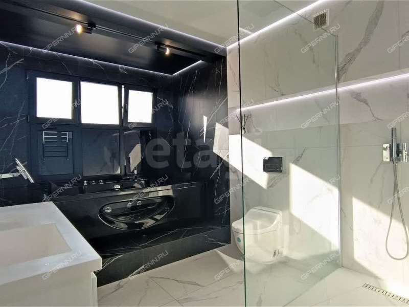 трёхкомнатная квартира на улице Минина дом 29