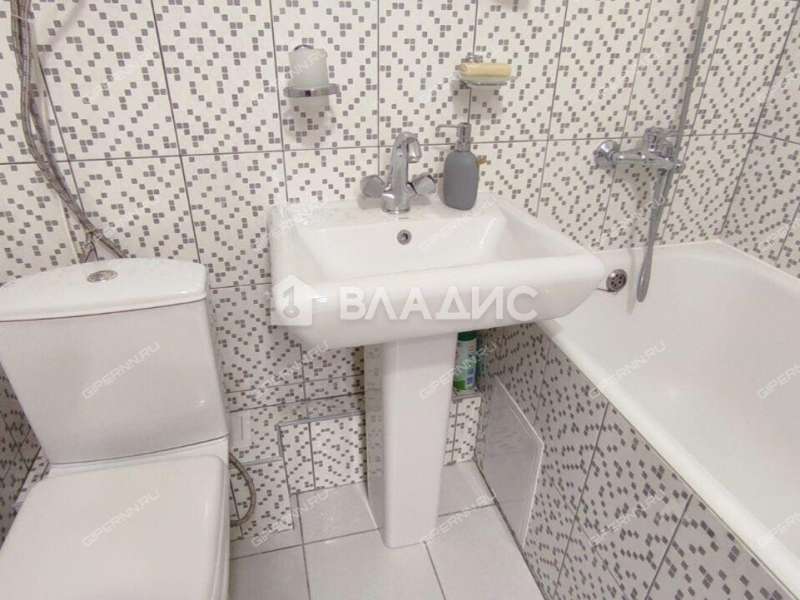 однокомнатная квартира на бульваре 60-летия Октября дом 5А