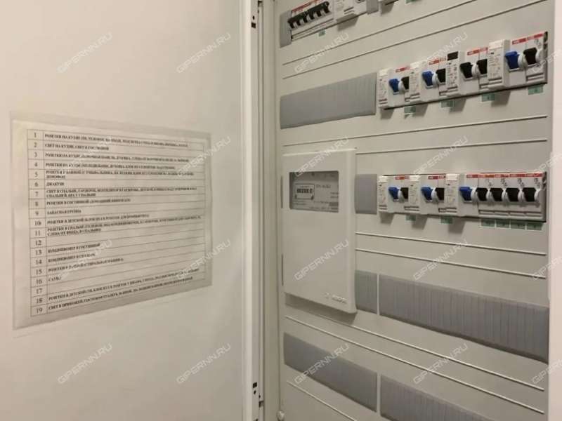 трёхкомнатная квартира на Лукерьинской улице дом 5 город Кстово