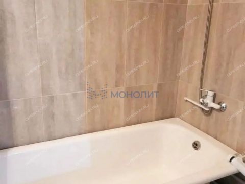 2-komnatnaya-ul-polevaya-d-10 фото