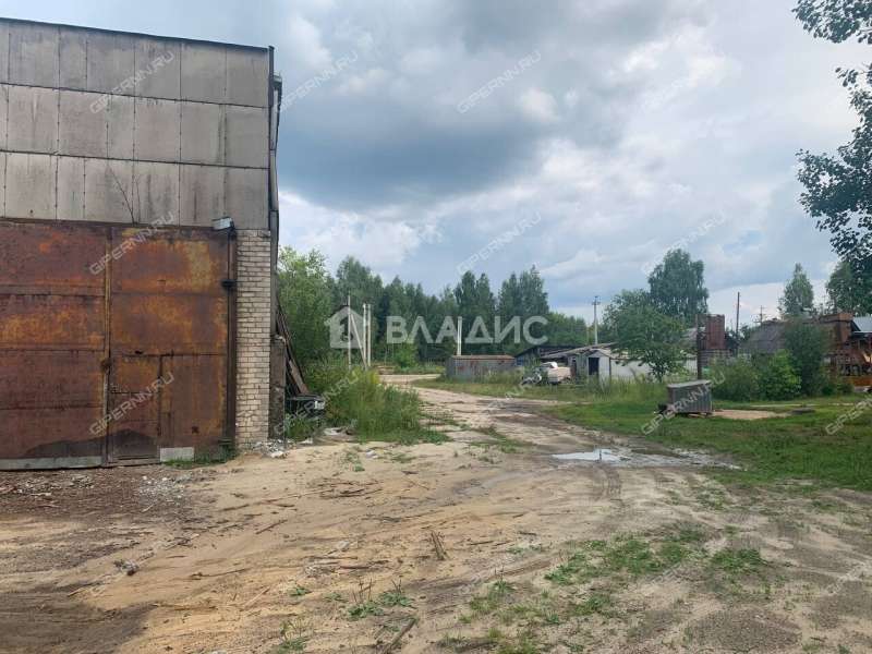 помещение под производственную площадь на улице Чернышевского город Семёнов