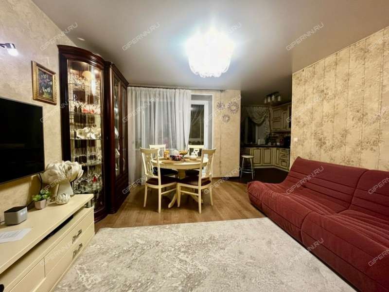 четырёхкомнатная квартира на улице Василия Иванова дом 46