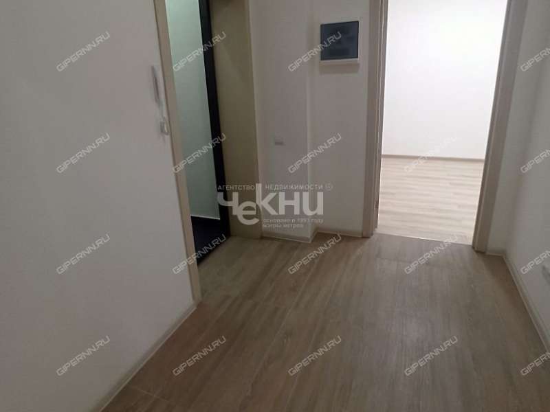 четырёхкомнатная квартира примерно в 0,3 км на северо-восток от д.Анкудиновка, д.3 в ЖК КМ Анкудиновский парк деревня Анкудиновка