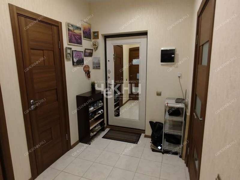 однокомнатная квартира на улице Июльских Дней дом 1  к2