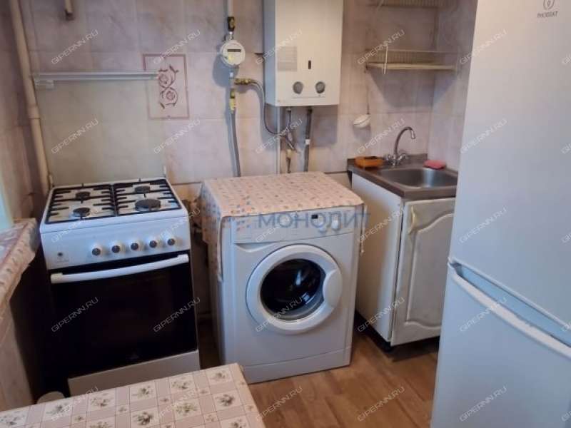 трёхкомнатная квартира на Климовской улице дом 10
