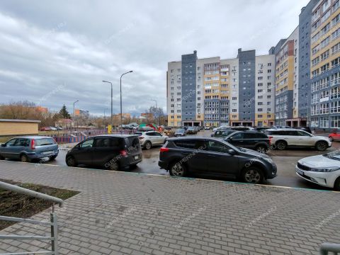 1-komnatnaya-ul-8-marta-d-28 фото