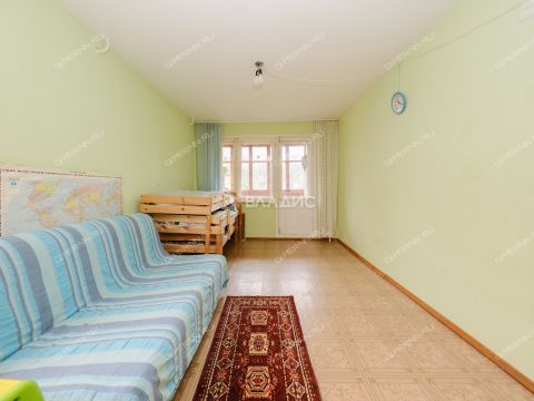 1-komnatnaya-ul-rodionova-d-5a фото