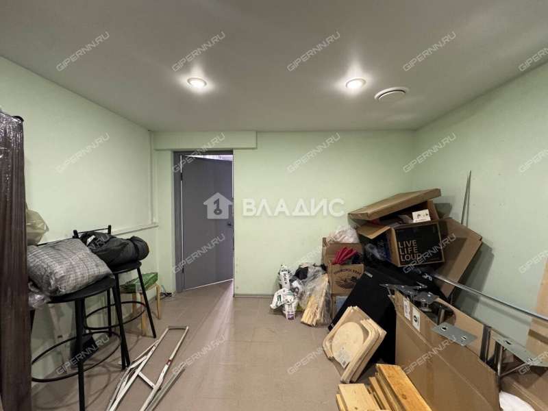 здание под офис, торговую площадь на Большей Печёрской улице