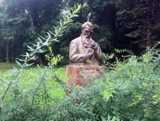 Парк имени Кулибина — место досуга или мемориальный комплекс?