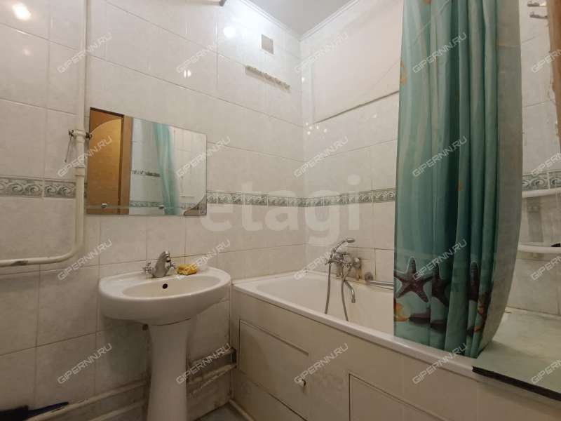 трёхкомнатная квартира на улице Чаадаева дом 19