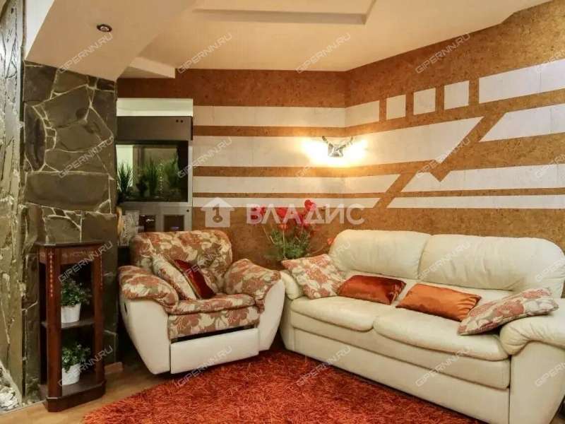 трёхкомнатная квартира на улице Невзоровых дом 85