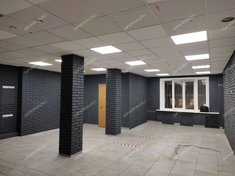 помещение под помещение свободного назначения, торговую площадь на улице Ванеева