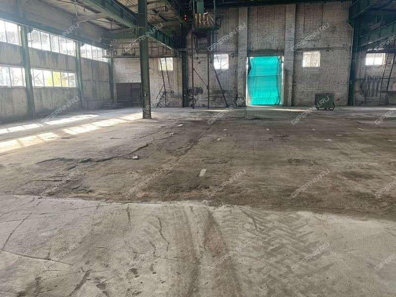 помещение под склад на улице Федосеенко